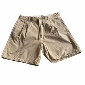 G H Bass & Co. Bermuda Shorts Men’s 36 Khaki 100% Cotton Twill pleated front